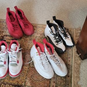 Nike Jordan tennis shoes